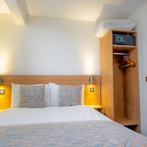 Camera standard con letto king size